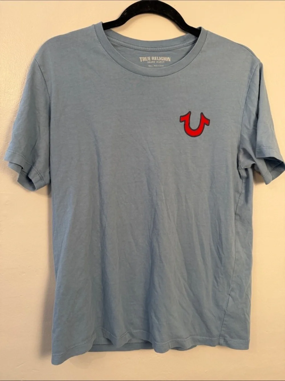True Religion Light Blue Short Sleeve Crewneck Tee with Red Logo size small